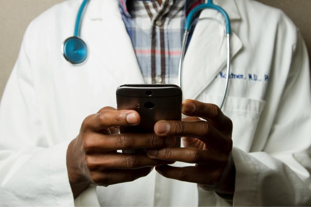 Streamlining Communication to the Chief Physician