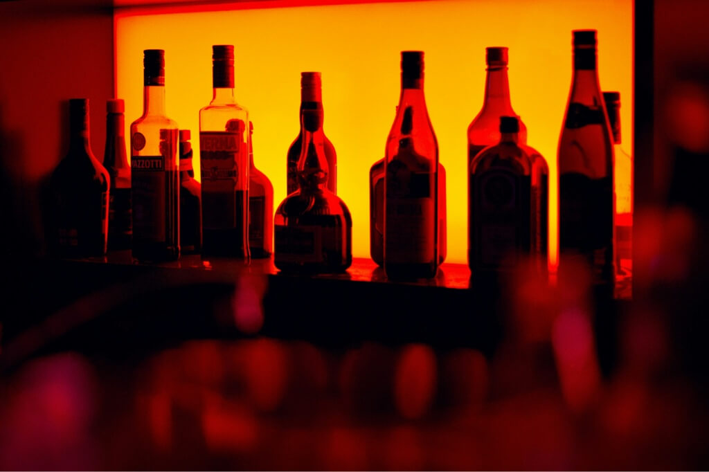 How to open a bar