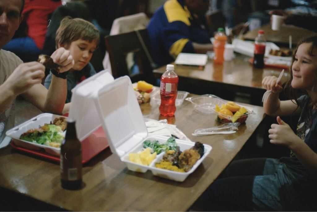 Using Smiley Terminal in a school cafeteria can significantly enhance the overall dining experience for students and staff alike. Here's how